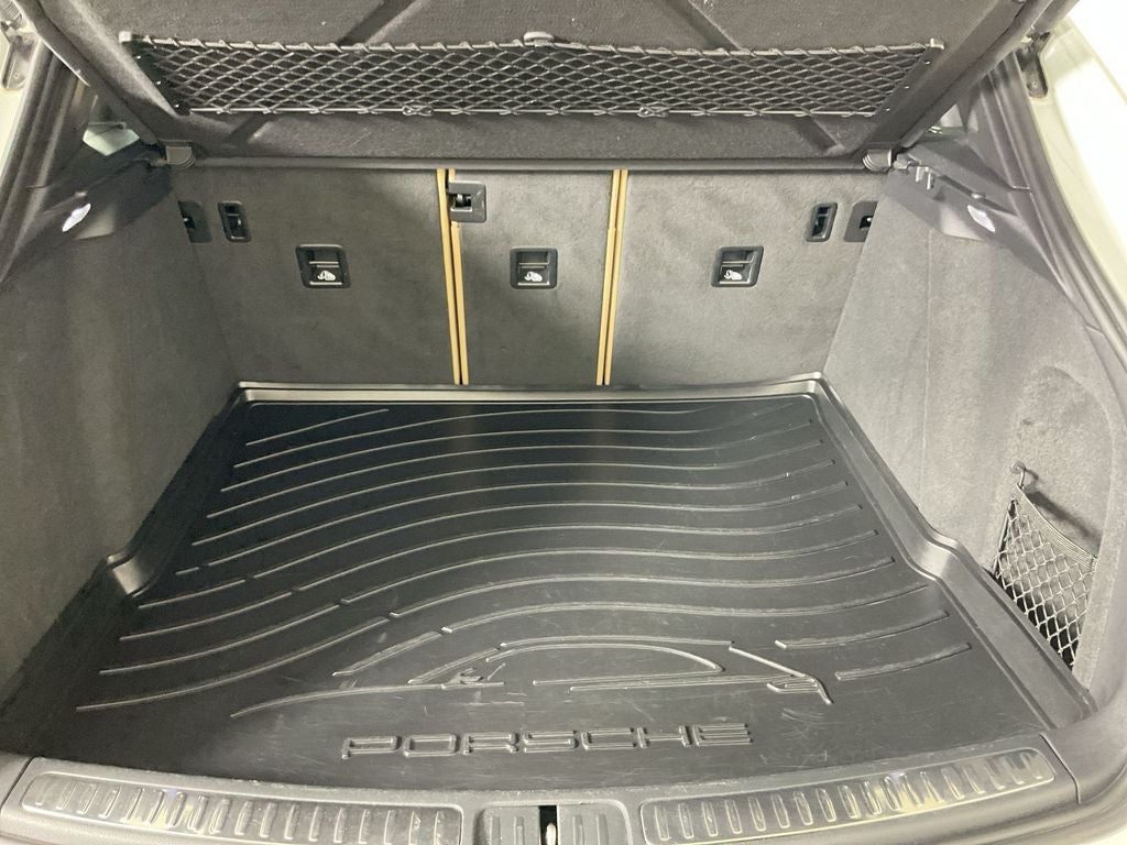 2019 Porsche Macan Base