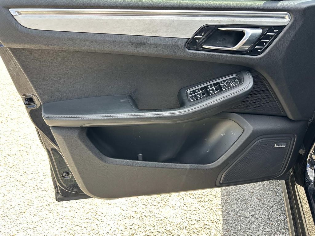 2015 Porsche Macan Turbo