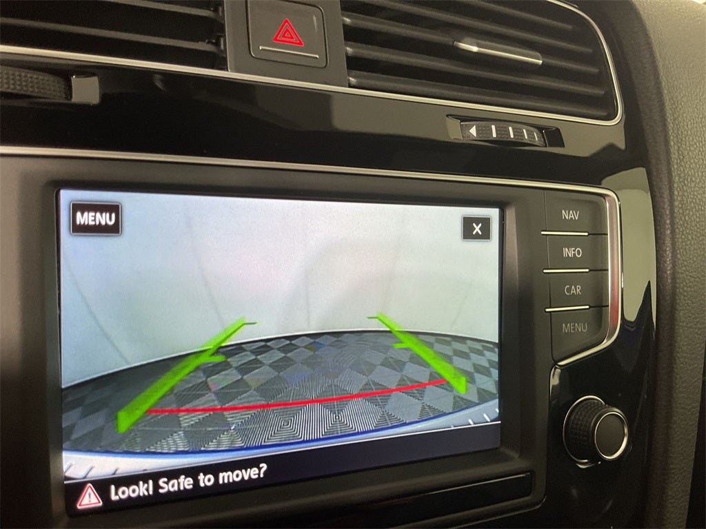 2017 Volkswagen Golf R Base 4Motion