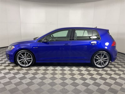 2017 Volkswagen Golf R Base 4Motion