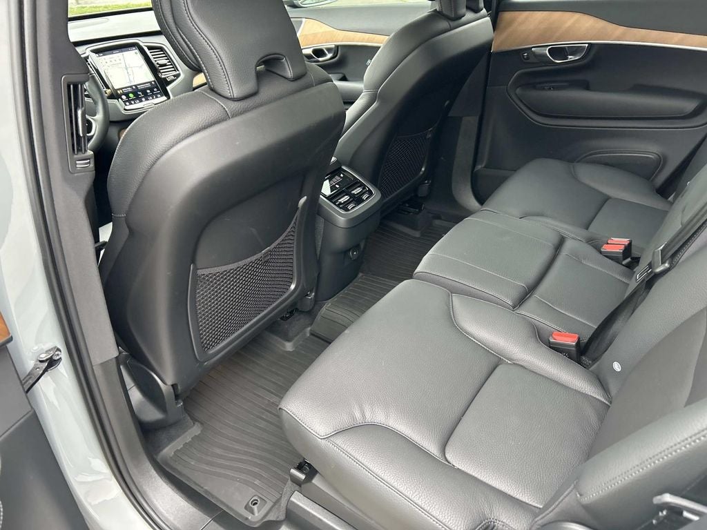 2025 Volvo XC90 Plus