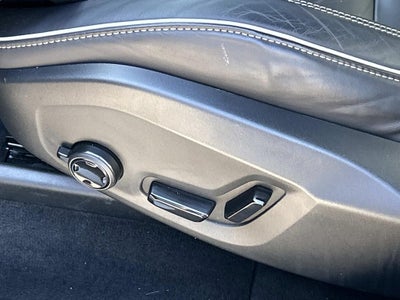 2022 Volvo XC60 R-Design