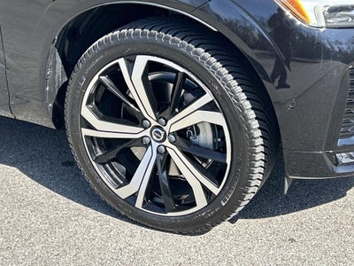 2022 Volvo XC60 R-Design