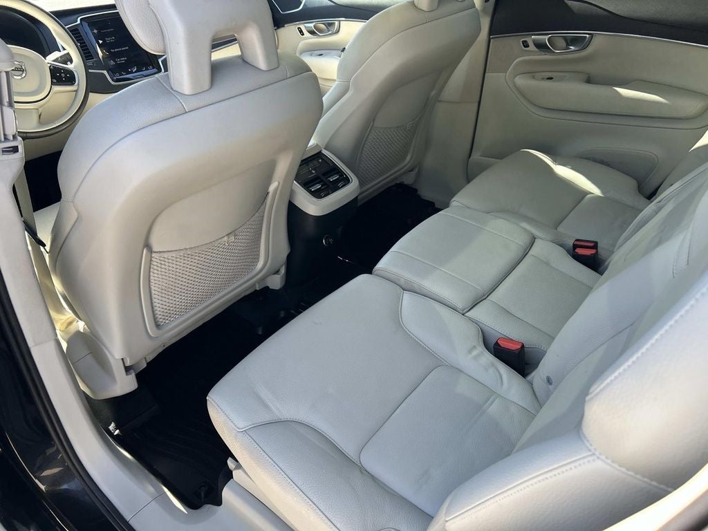 2020 Volvo XC90 Momentum