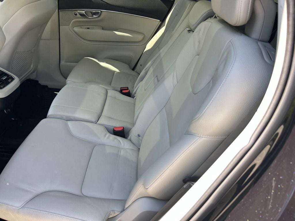 2020 Volvo XC90 Momentum