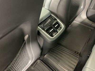 2020 Volvo XC90 T6 Momentum