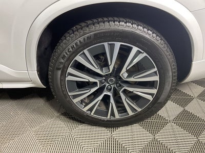 2020 Volvo XC90 T6 Momentum