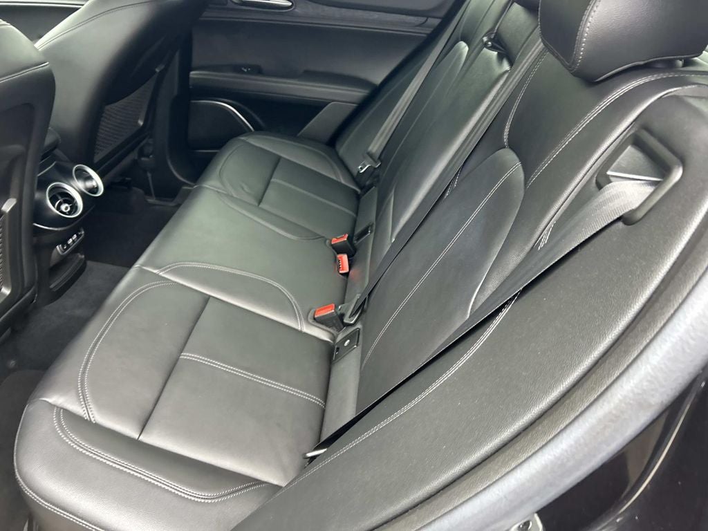 2022 Alfa Romeo Stelvio Sprint