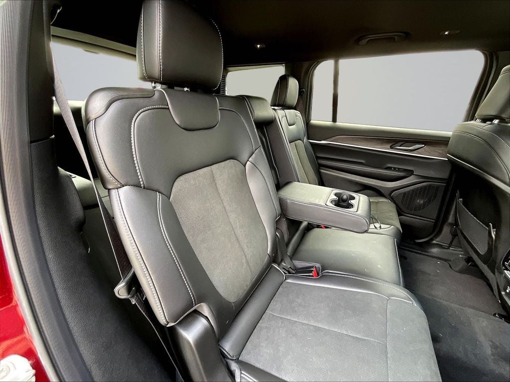 2026 Jeep Grand Cherokee L Altitude