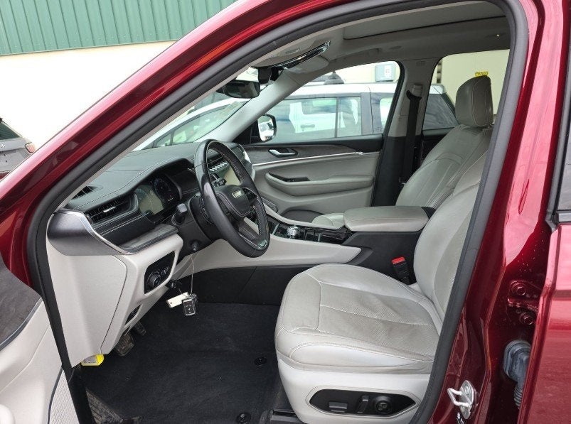 2023 Jeep Grand Cherokee L Overland