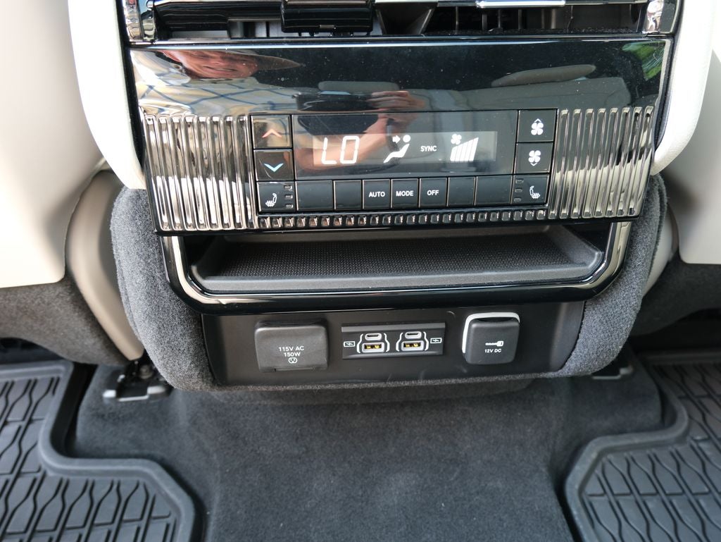 2025 Jeep Wagoneer Series III