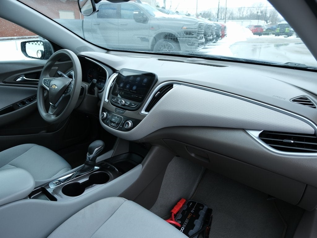 2023 Chevrolet Malibu LS 1FL