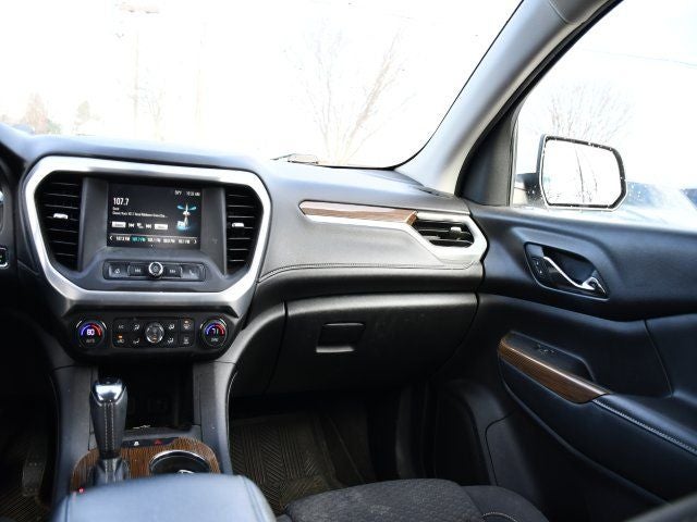 2017 GMC Acadia SLE-1