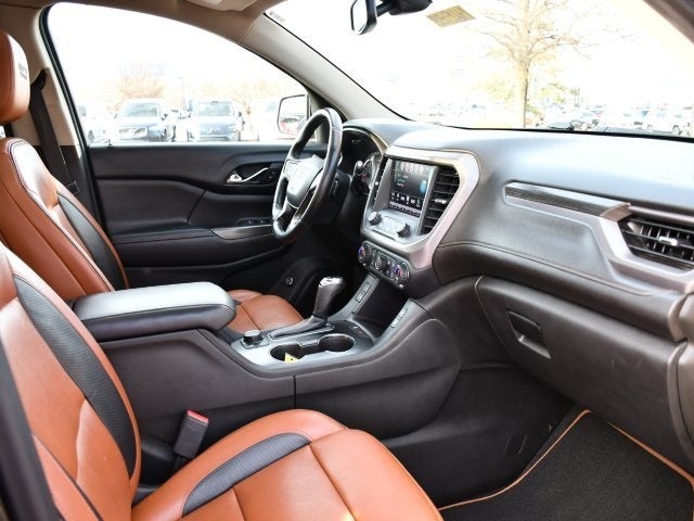 2017 GMC Acadia SLT 1