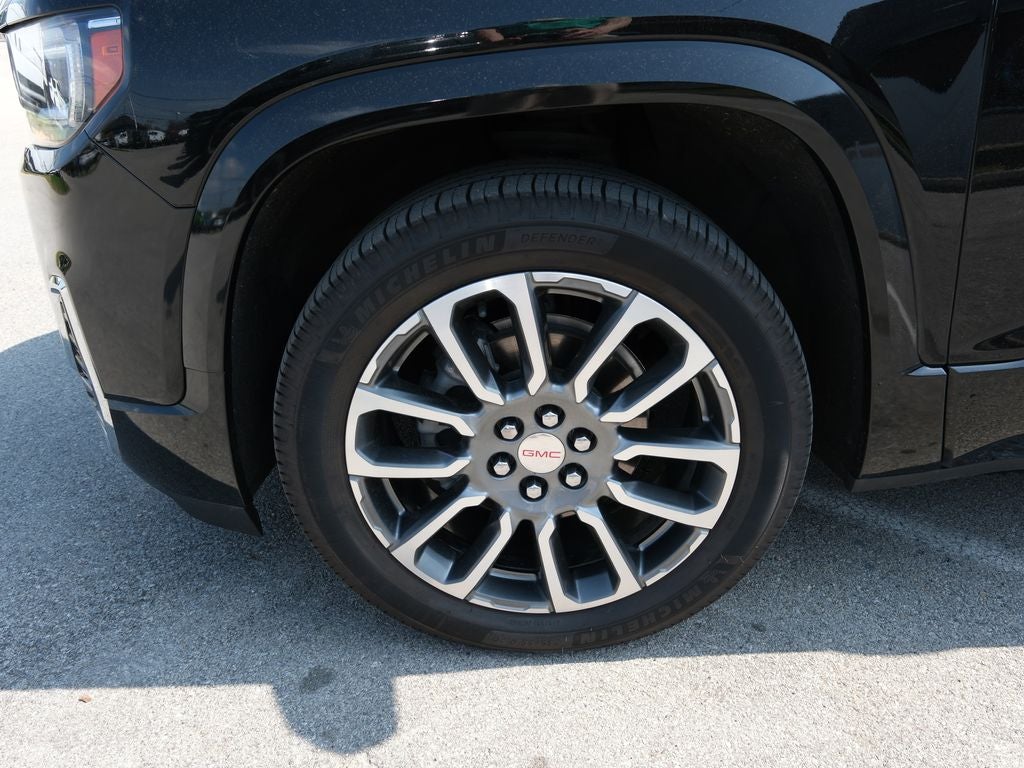 2022 GMC Acadia Denali