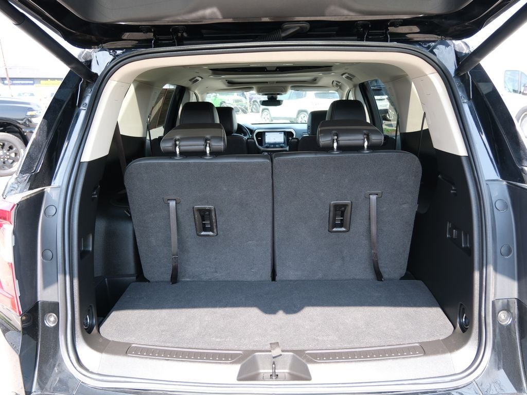 2022 GMC Acadia Denali