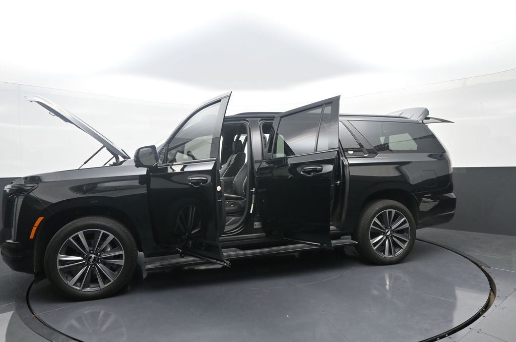 2025 Cadillac Escalade ESV 4WD Sport