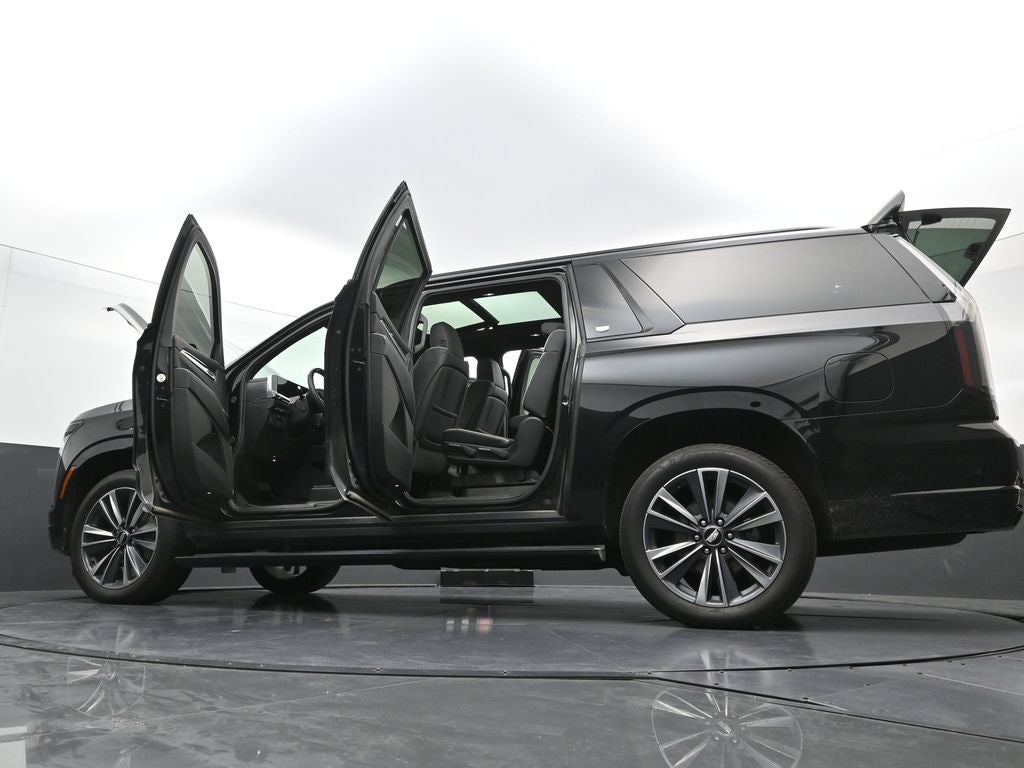 2025 Cadillac Escalade ESV 4WD Sport