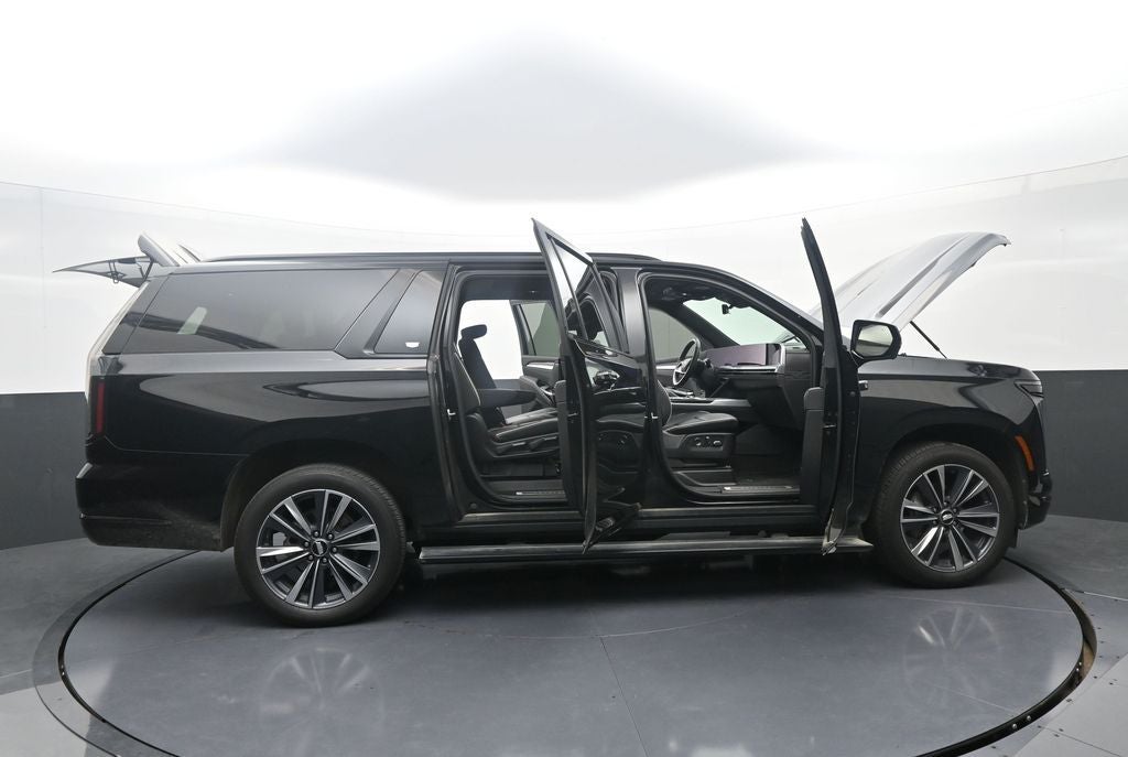 2025 Cadillac Escalade ESV 4WD Sport