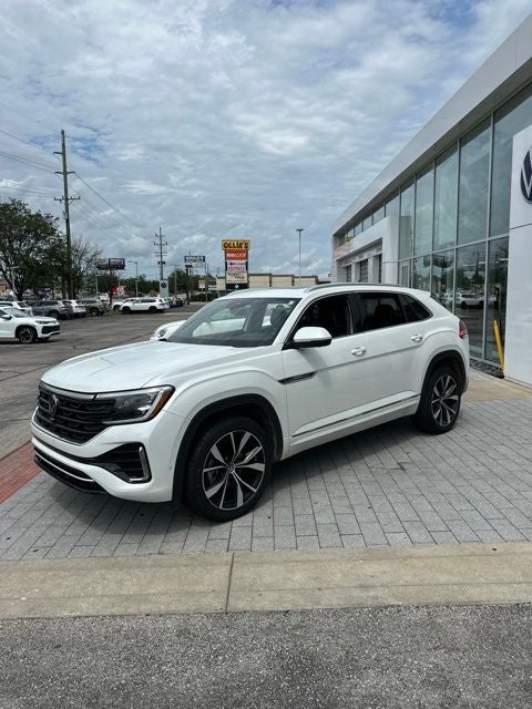 2025 Volkswagen Atlas Cross Sport 2.0T SEL Premium R-Line