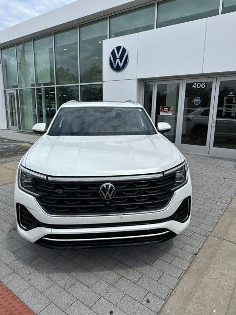 2025 Volkswagen Atlas Cross Sport 2.0T SEL Premium R-Line