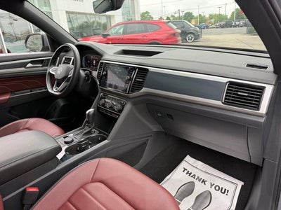 2023 Volkswagen Atlas Cross Sport 3.6L V6 SEL Premium R-Line