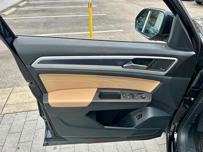 2023 Volkswagen Atlas Cross Sport 3.6L V6 SEL Premium R-Line