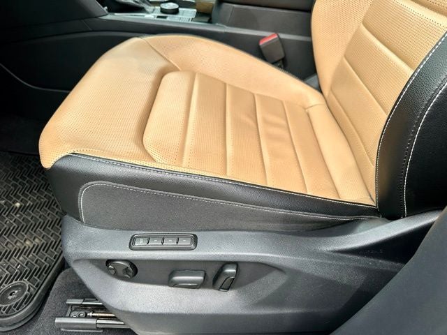 2023 Volkswagen Atlas Cross Sport 3.6L V6 SEL Premium R-Line