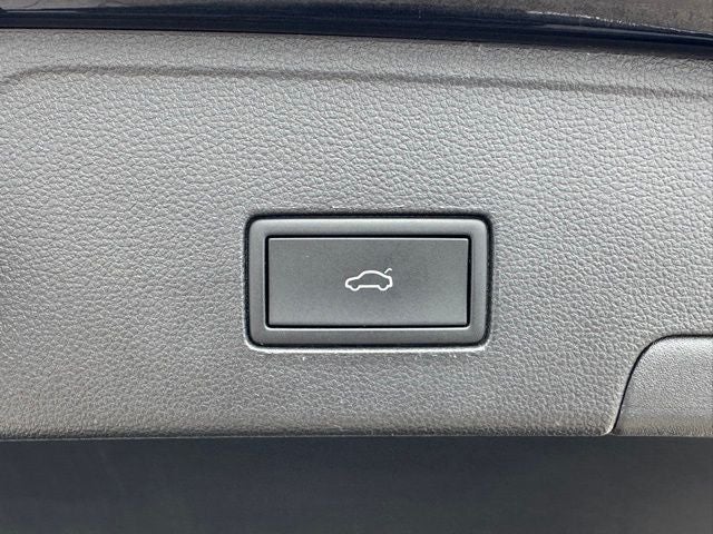 2023 Volkswagen Atlas Cross Sport 3.6L V6 SEL Premium R-Line