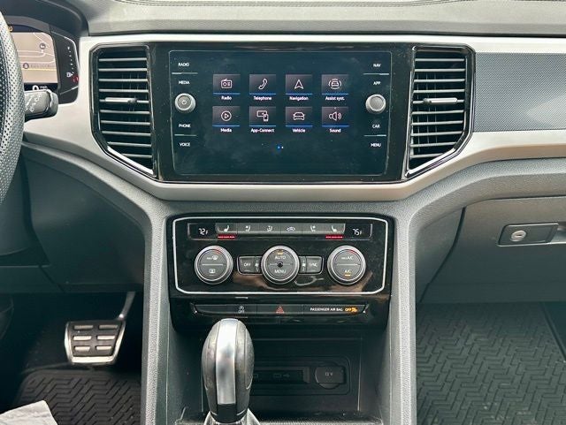 2023 Volkswagen Atlas Cross Sport 3.6L V6 SEL Premium R-Line