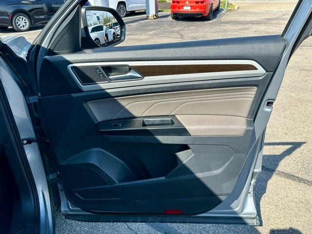 2021 Volkswagen Atlas 3.6L V6 SE w/Technology