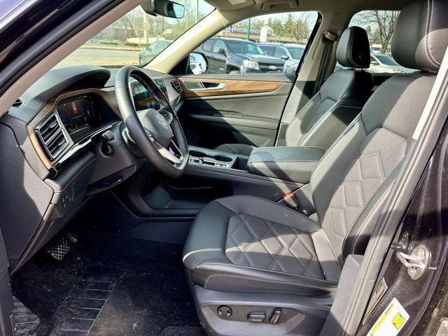 2024 Volkswagen Atlas 2.0T SE