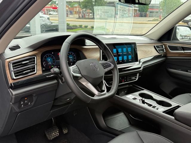 2025 Volkswagen Atlas 2.0T SE