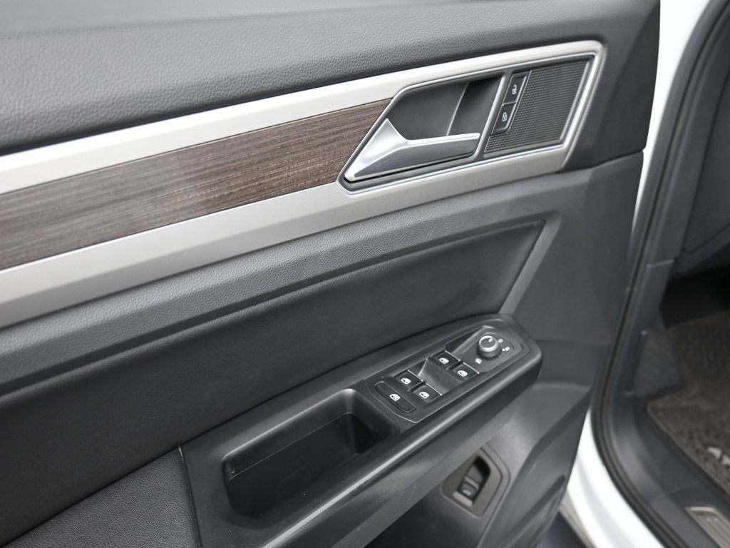 2019 Volkswagen Atlas 3.6L V6 SEL R-Line