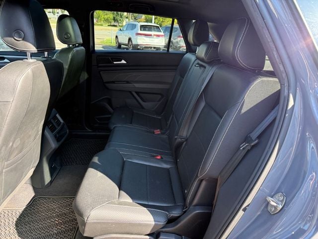 2023 Volkswagen Atlas Cross Sport 2.0T SEL R-Line Black
