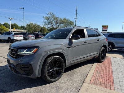 2023 Volkswagen Atlas Cross Sport 2.0T SEL R-Line Black