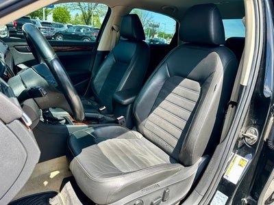 2013 Volkswagen Passat TDI SEL Premium