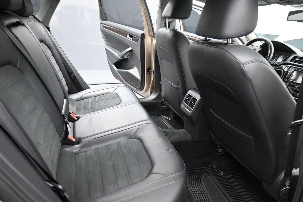 2015 Volkswagen Passat 2.0L TDI SEL Premium