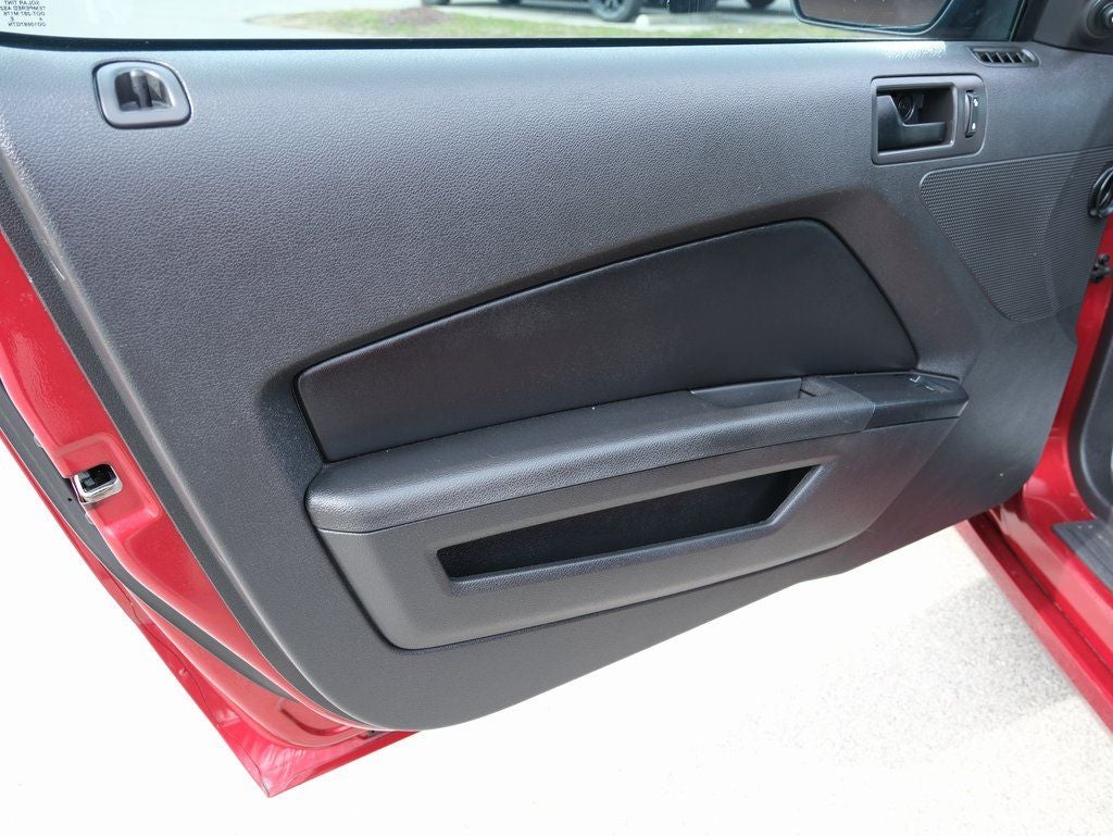 2014 Ford Mustang V6