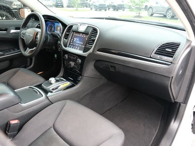2023 Chrysler 300 Touring