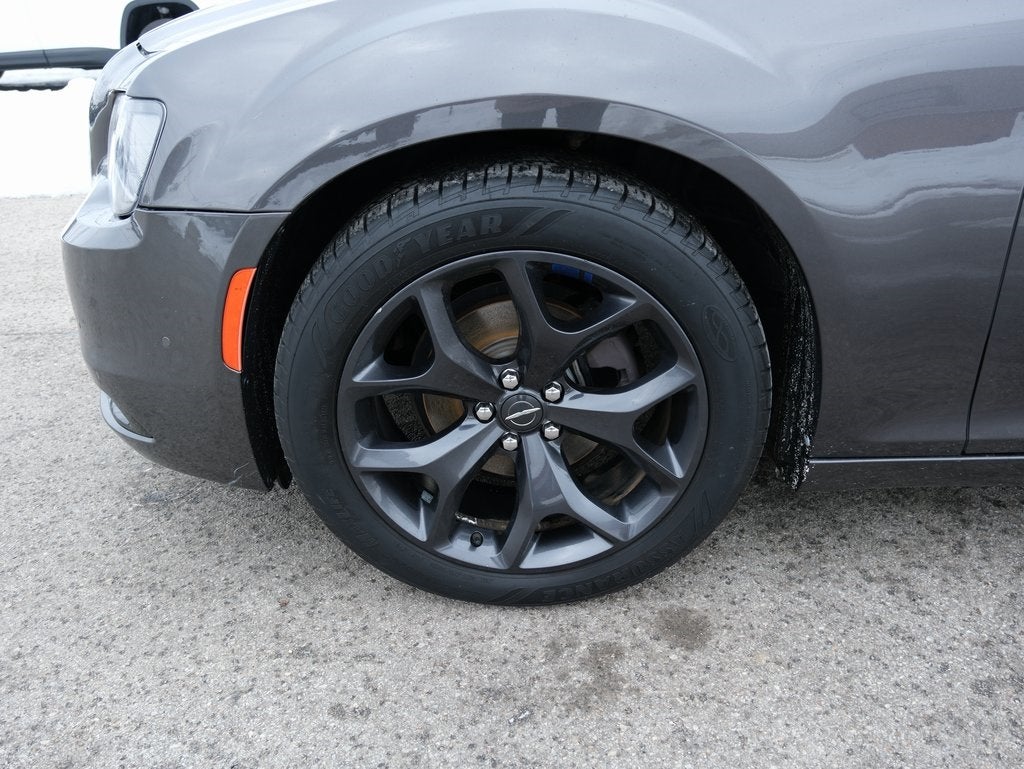 2021 Chrysler 300 S