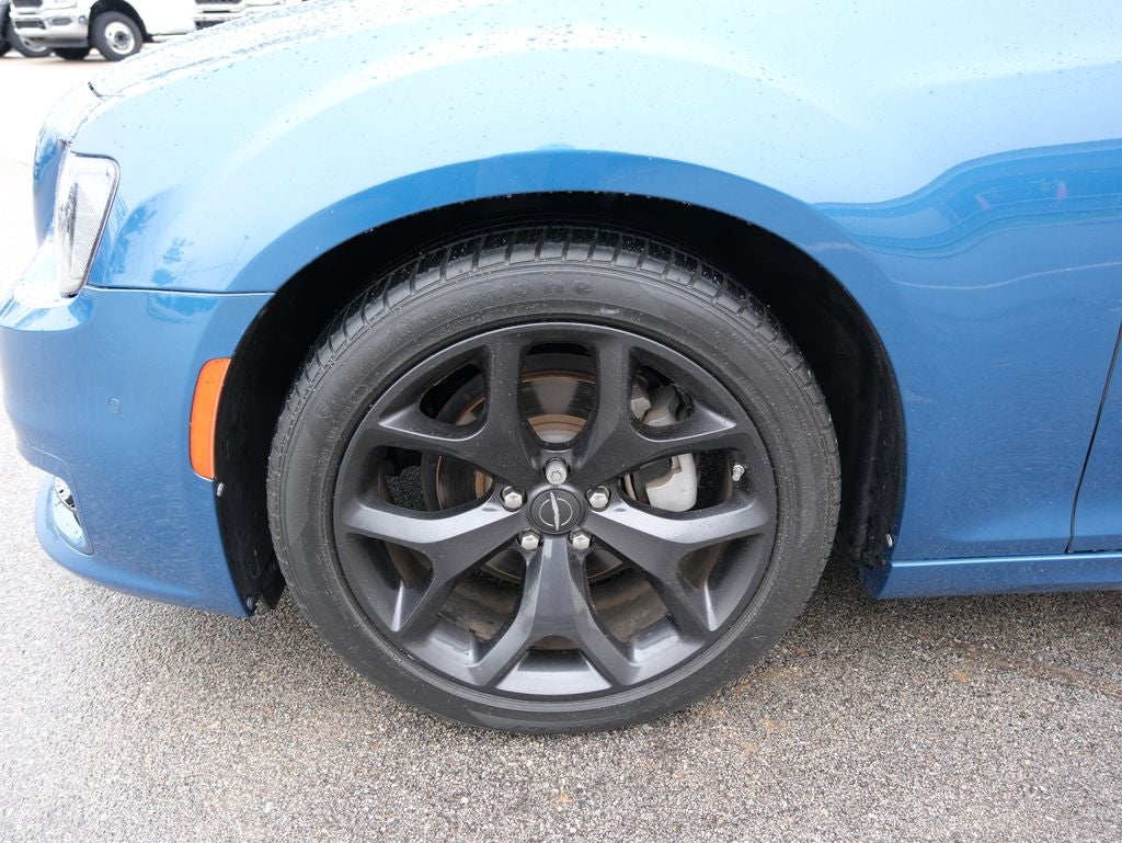2022 Chrysler 300 Touring