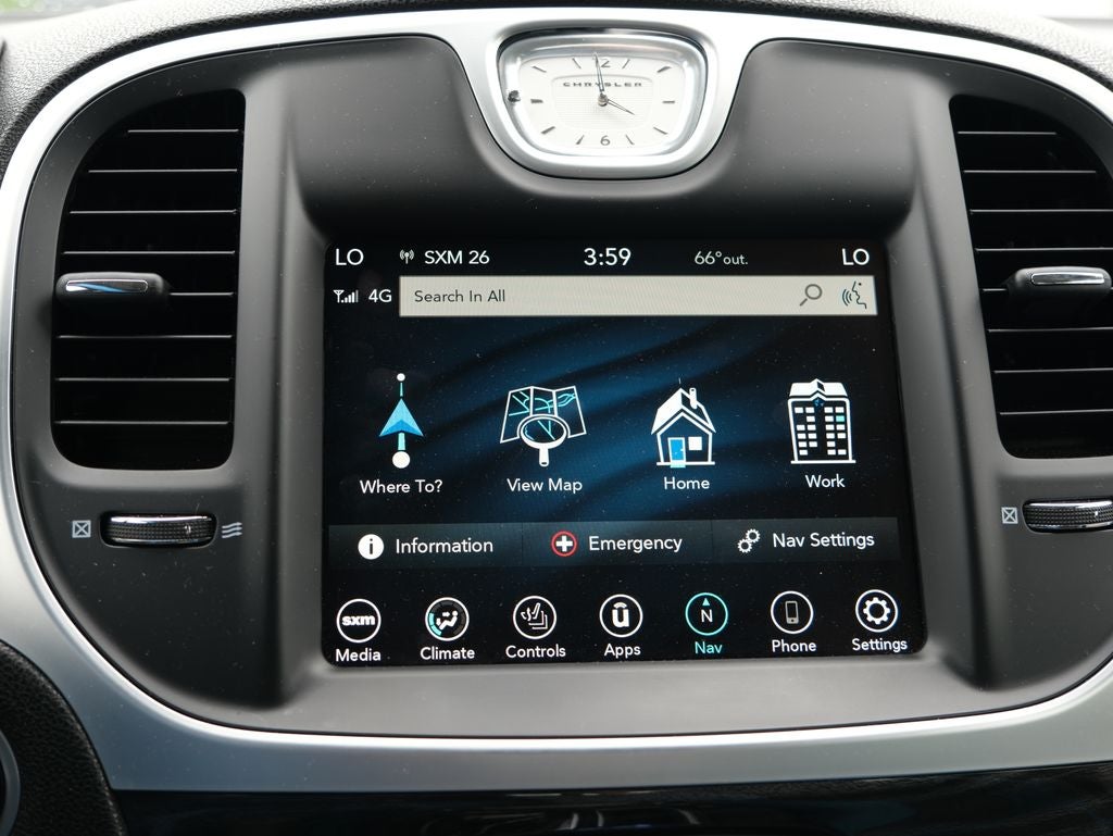 2022 Chrysler 300 Touring