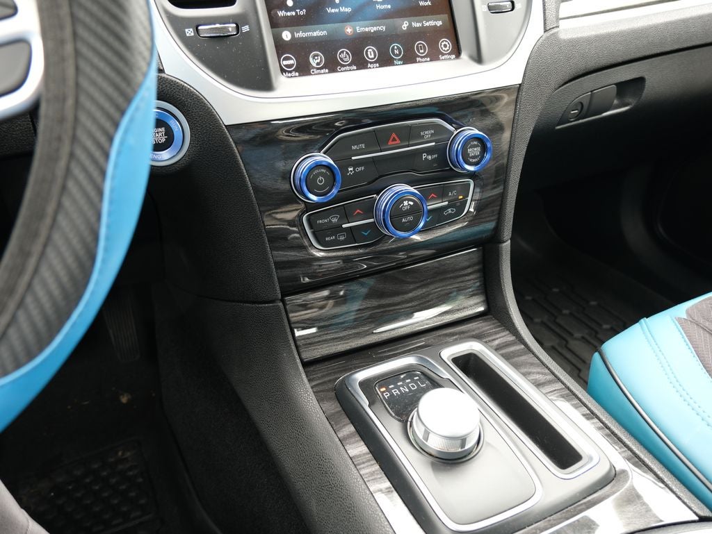 2022 Chrysler 300 Touring