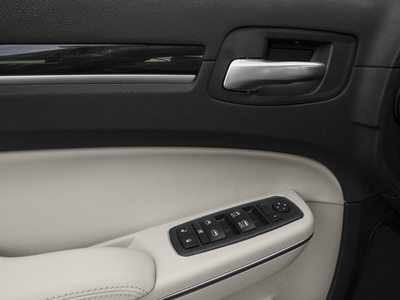 2017 Chrysler 300 Limited