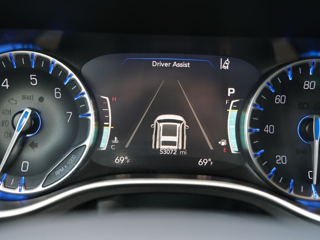 2024 Chrysler Pacifica Touring L