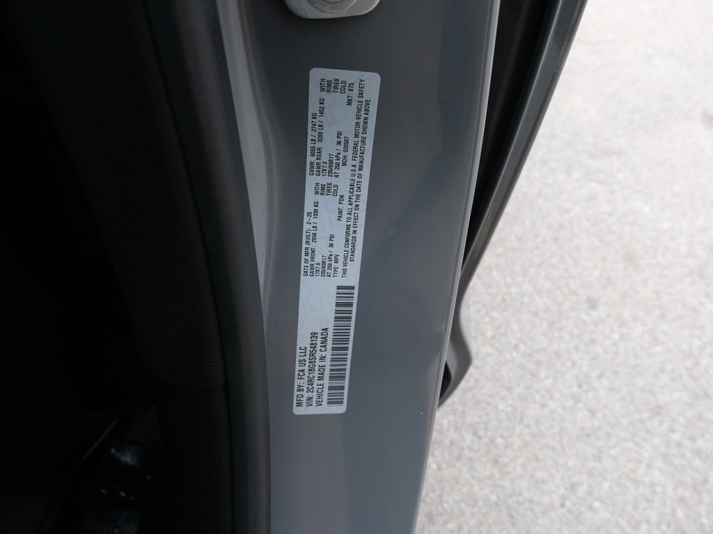 2025 Chrysler Pacifica Select