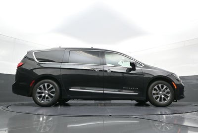 2023 Chrysler Pacifica Hybrid Hybrid Pinnacle