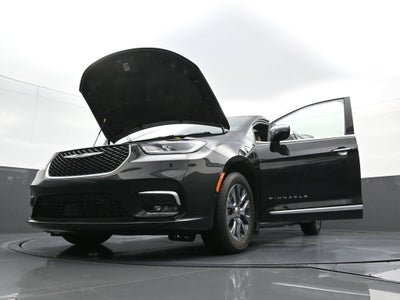 2023 Chrysler Pacifica Hybrid Hybrid Pinnacle