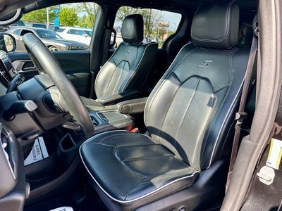 2020 Chrysler Pacifica Hybrid Limited